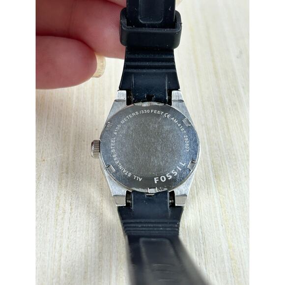 Fossil Women's AM-4167 Polyurethane Quartz Watch with White Dial - Picture 7 of 7